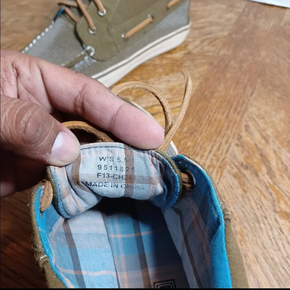 Sperry Womens Top-Sider Shoes Sz 5.5 Sequins Olive Green Hightops Lace Up. - Picture 9 of 9